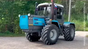 В Калужской Тимирязевке появился трактор для обучения студентов